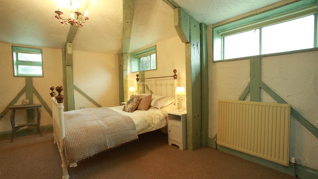 The Edge Accommodation Huddersfield Room photo