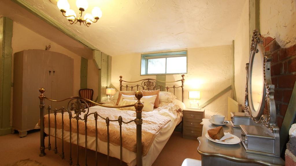 The Edge Accommodation Huddersfield Room photo